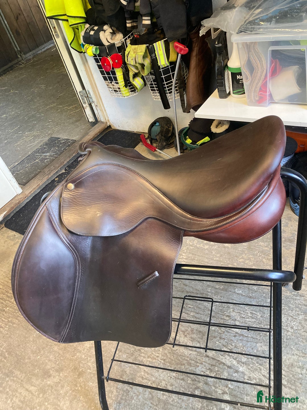 Sadlar hästutrustning till salu: Hoppsadel i Veberöd - Annons 6