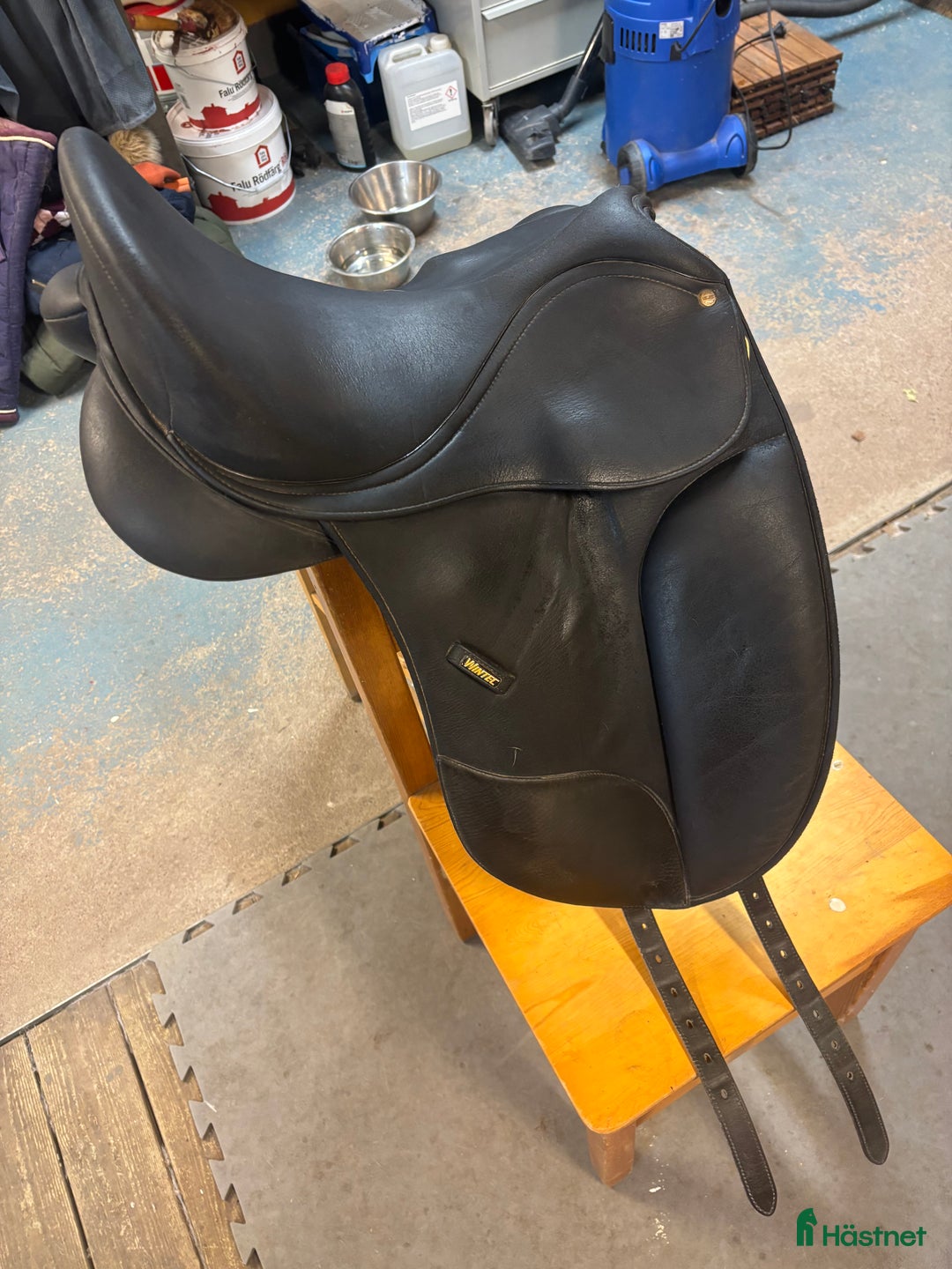 Sadlar hästutrustning till salu: Wintec med vitt koppjärn i Sollerön - Annons 3