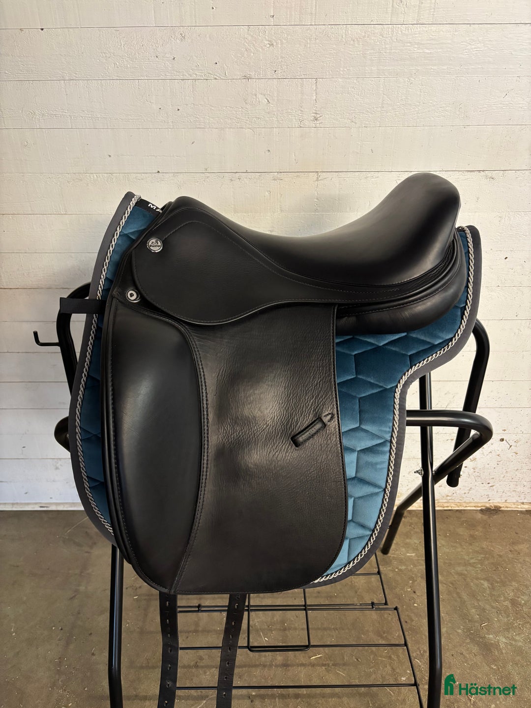 Sadlar hästutrustning till salu: Mängder med sadlar!  i Nossebro - Annons 3