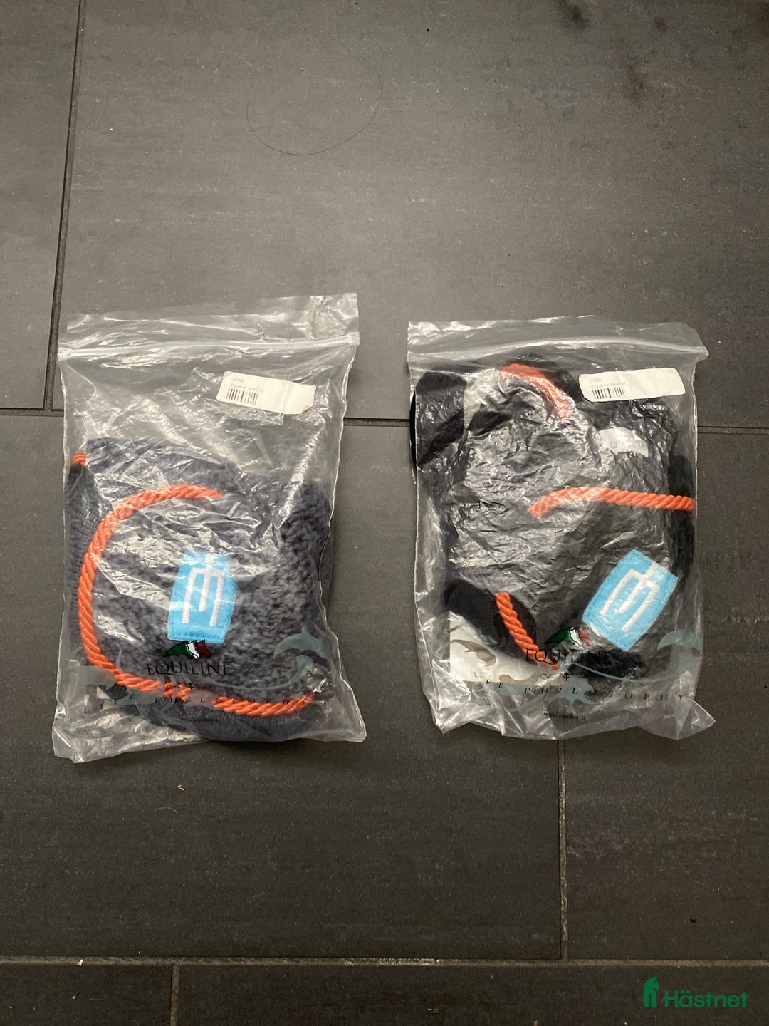 Övrig Hästutrustning hästutrustning till salu: Två oöppnade huvor från equiline i Uddevalla - Annons 1