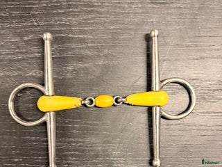 Bett hästutrustning till salu: 2 olika bett i Vellinge - Annons 2