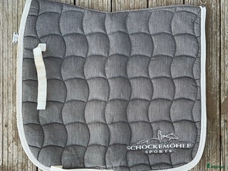 Schabrak & Vojlockar hästutrustning till salu: Schockemöhle schabrak i Vallentuna - Annons 6