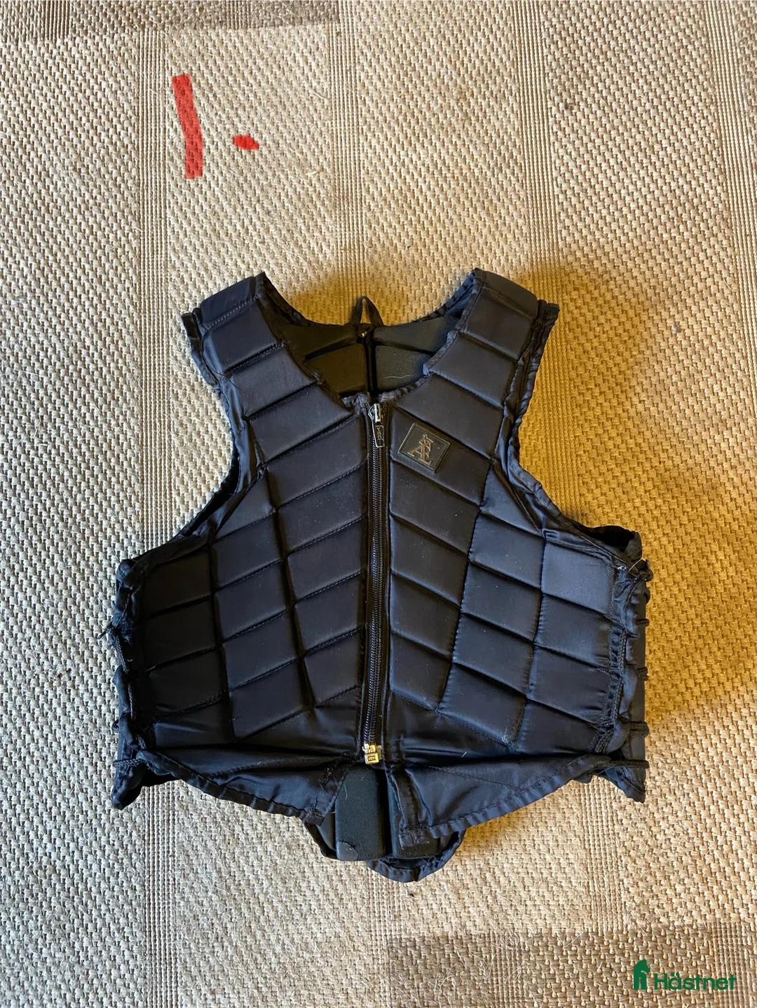 Säkerhetsvästar ryttarutrustning till salu: Säkerhetsväst  i Bollebygd - Annons 3