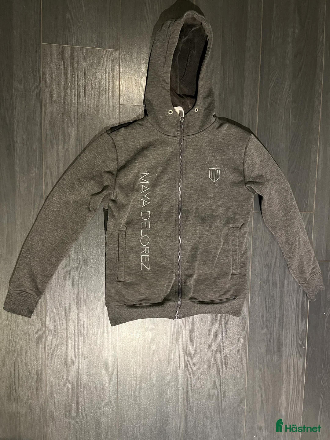 Övrigt Ridkläder ryttarutrustning till salu: Fin Maya Delorez tröja i Linköping - Annons 1