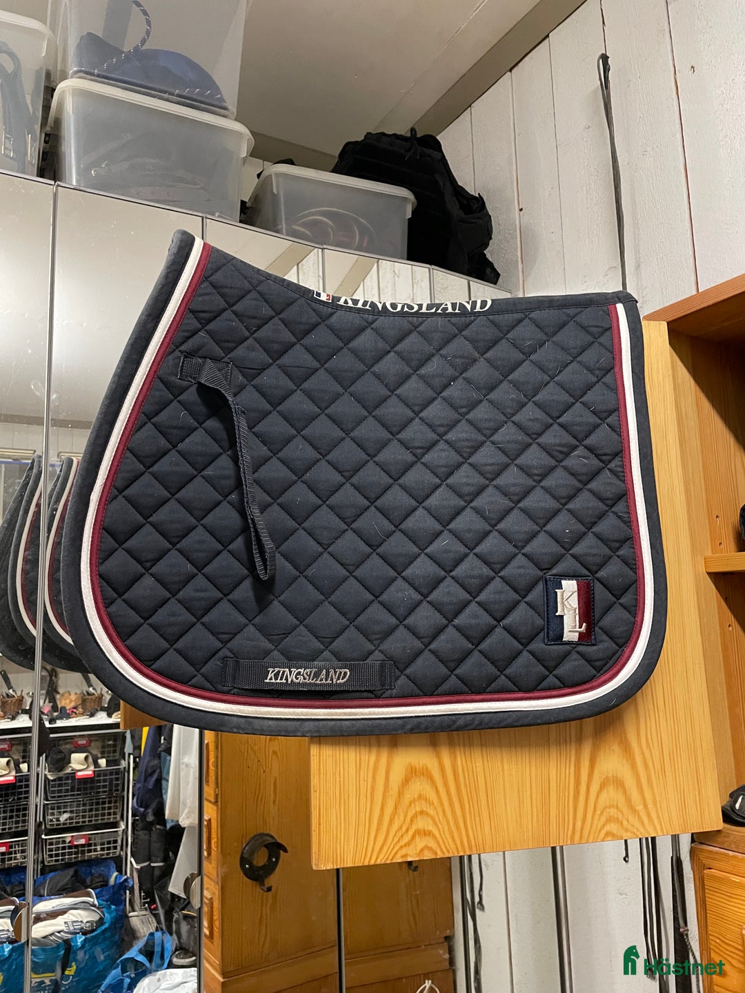 Schabrak & Vojlockar hästutrustning till salu: Säljer dessa schabrak  i Norrtälje - Annons 1