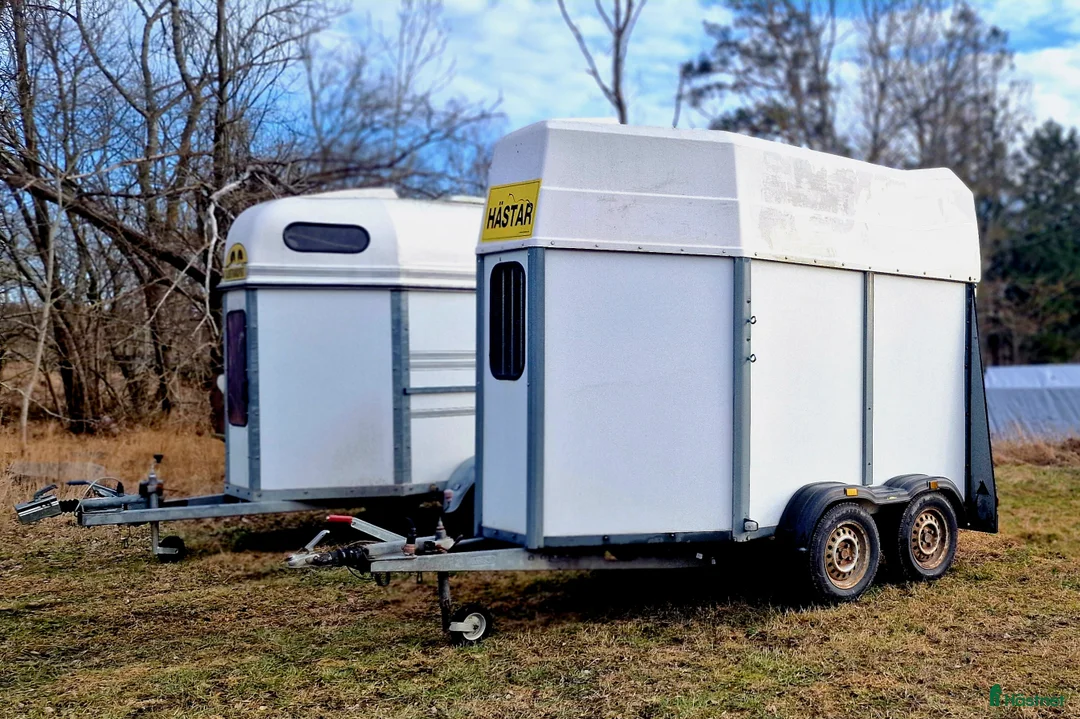 Hästtransporter  fordon & transport till salu: Nybesiktad Värmlandsvagn i väldigt fint skick! - Annons 1