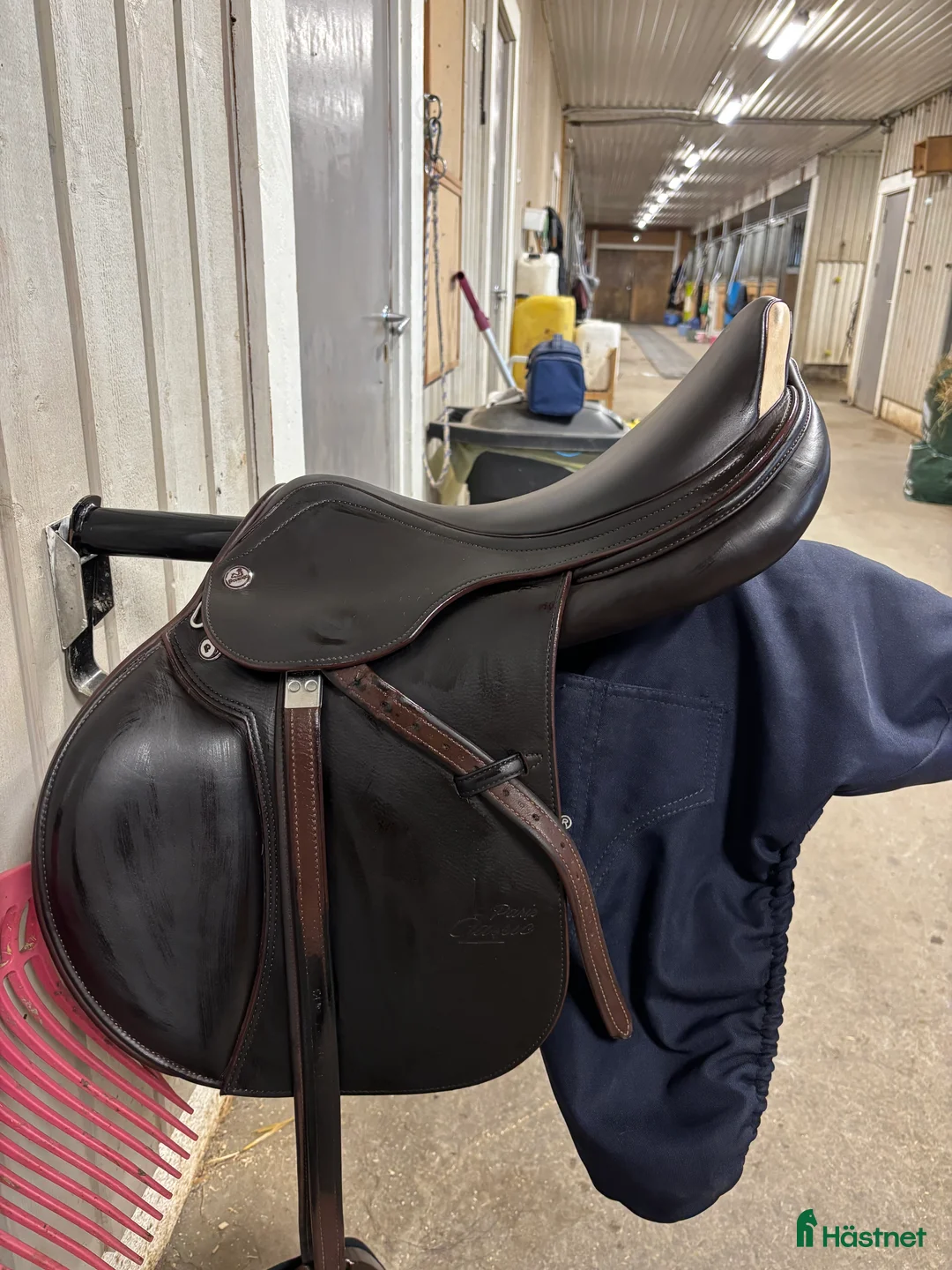 Sadlar hästutrustning till salu: Prestige Paris Classic vurderes solgt i Charlottenlund - Annons 1