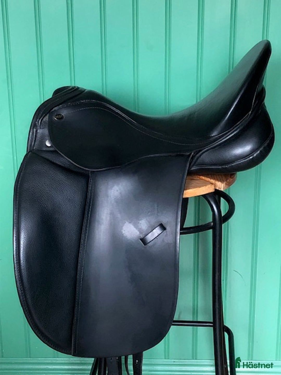 Sadlar hästutrustning till salu: PFIFF Vision dressyrsadel i Falun - Annons 1