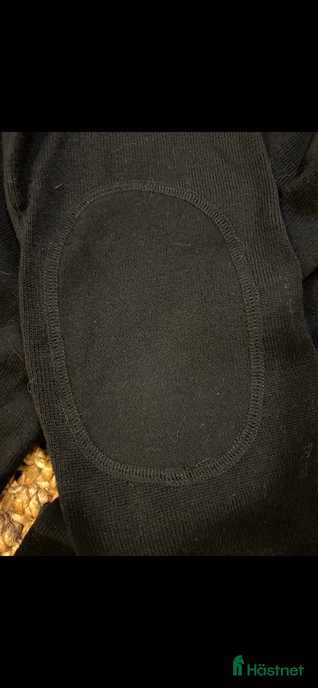 Övrigt Ridkläder ryttarutrustning till salu: Svart v-ringad tröja  i Kristianstad - Annons 2
