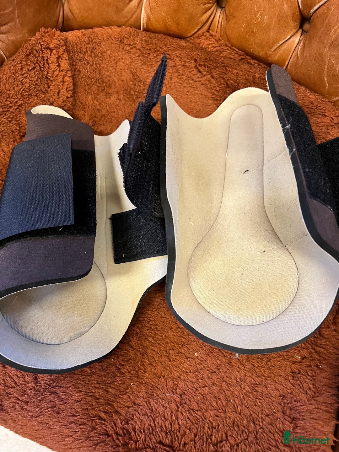 Benskydd hästutrustning till salu: Eskadron strykkappor  i Ödsmål - Annons 2