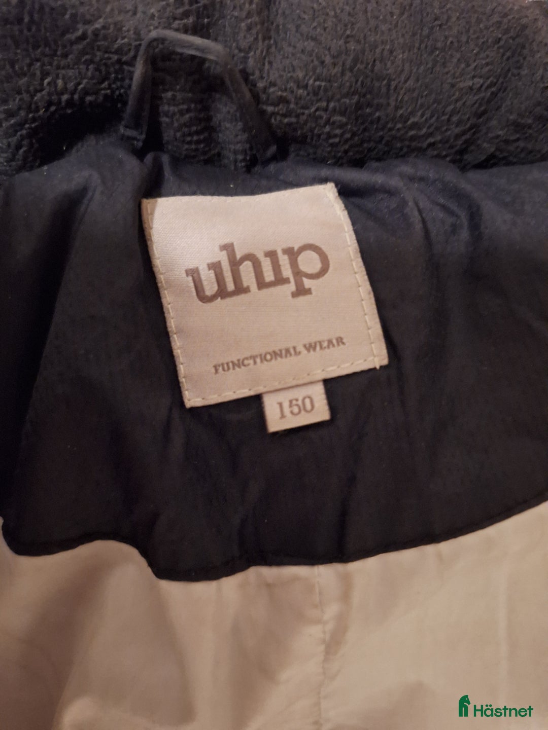 Jackor & Kavajer ryttarutrustning till salu: Snygg uhipjacka i Sturkö - Annons 6