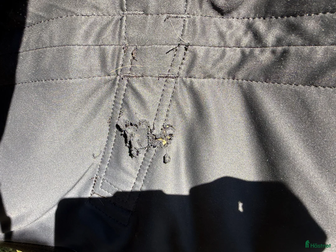 Täcken hästutrustning till salu: Nättäcke Back on track  i Visby - Annons 5