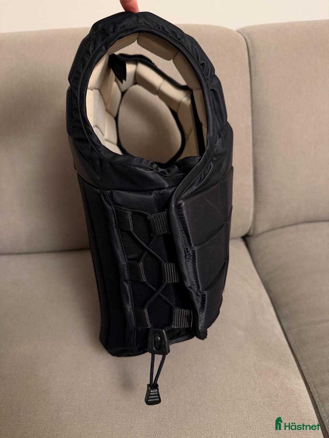 Säkerhetsvästar ryttarutrustning till salu: Racesafe CHILD medium short i Skövde - Annons 3