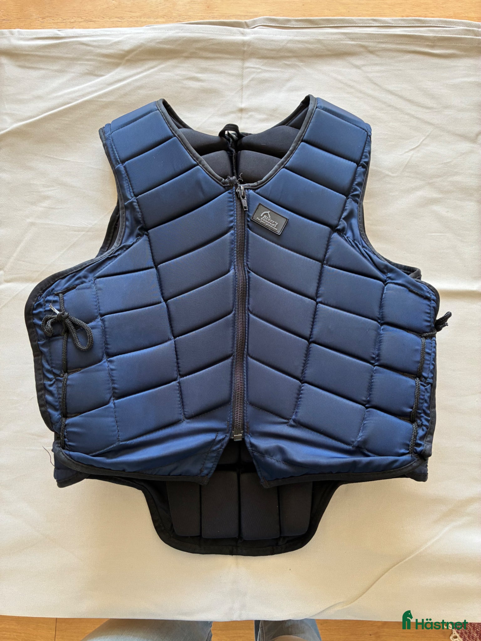 Säkerhetsvästar ryttarutrustning till salu: Säkerhetsväst Riders company  - Annons 2