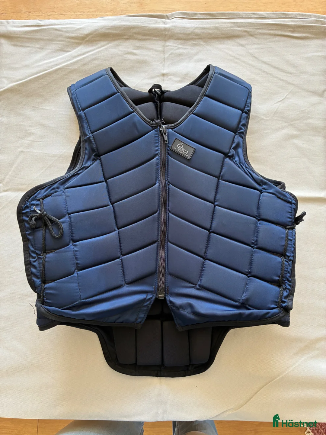 Säkerhetsvästar ryttarutrustning till salu: Säkerhetsväst Riders company  i Västervik - Annons 1