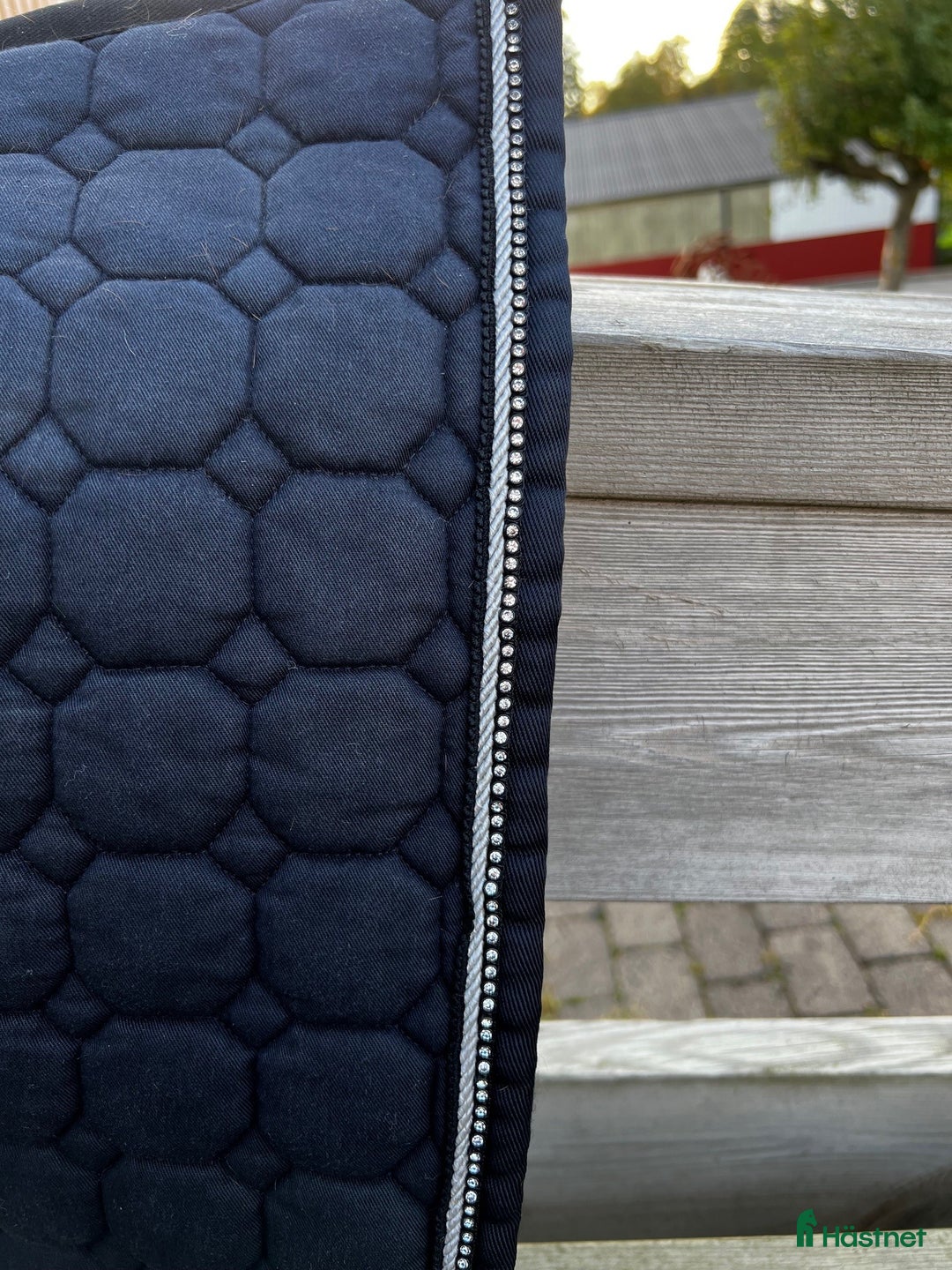 Schabrak & Vojlockar hästutrustning till salu: Fina Equiline dressyrschabrak och huvor  i Kungsbacka - Annons 3