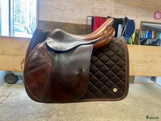Sadlar hästutrustning till salu: Bruno Delgrange sadel säljes i Gävle - Annons 5