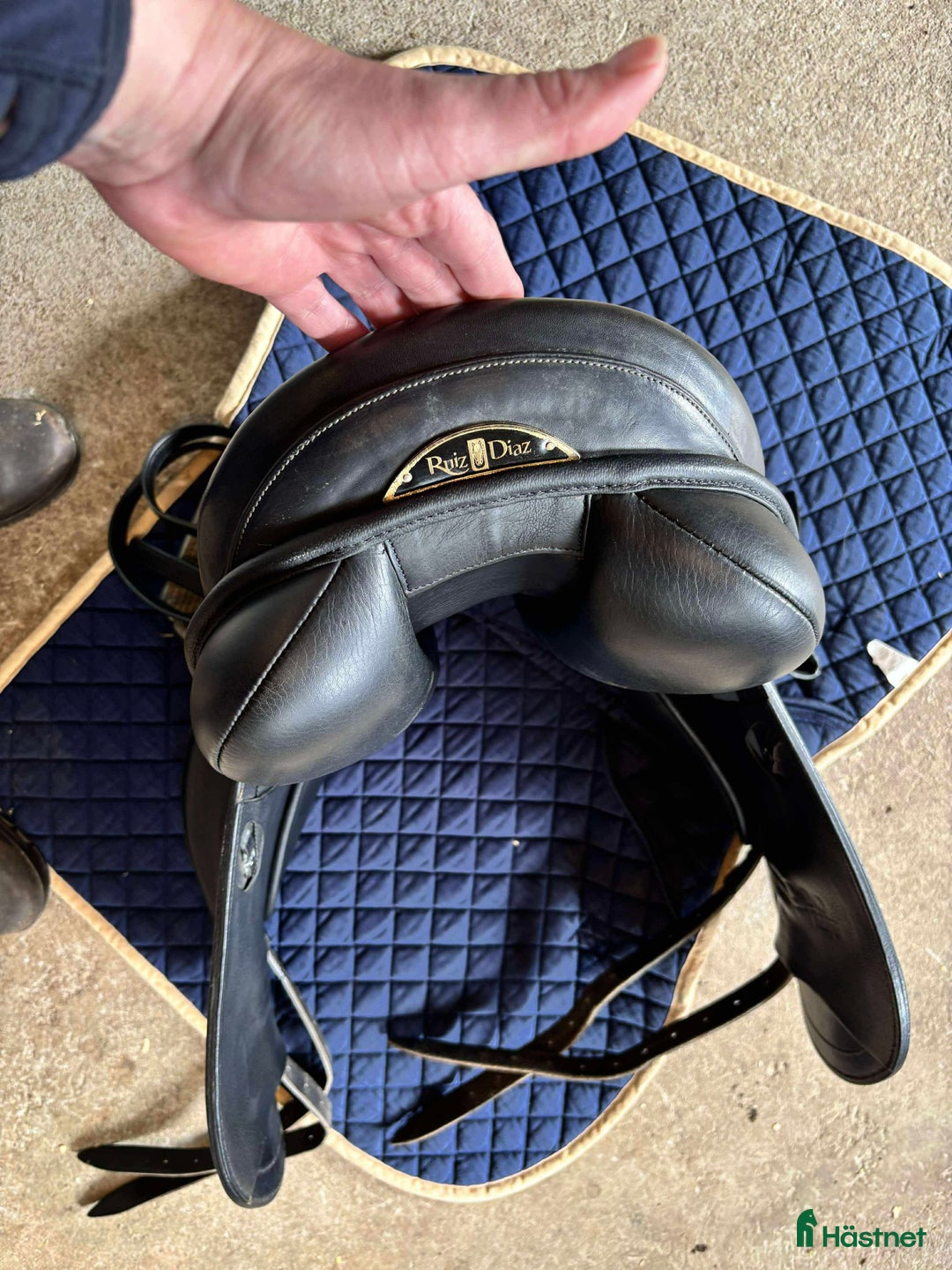 Sadlar hästutrustning till salu: Lippo Integro 16,5” i Rävlanda - Annons 5