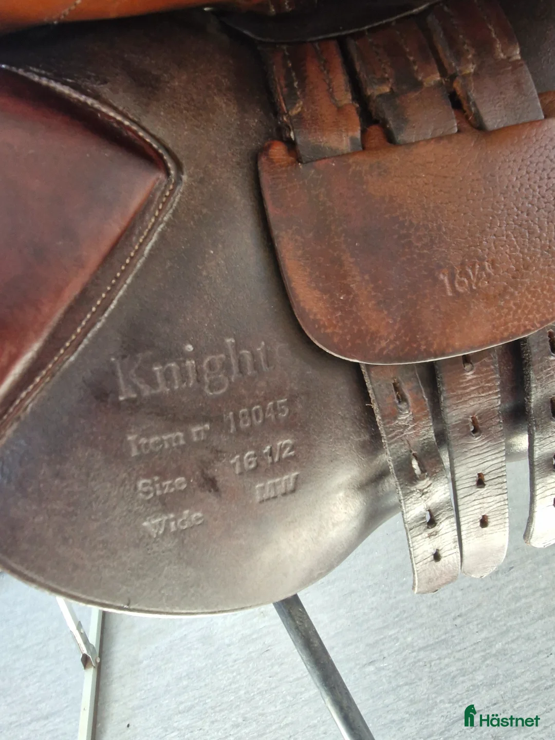 Sadlar hästutrustning till salu: Knights hoppsadel i Listerby - Annons 2