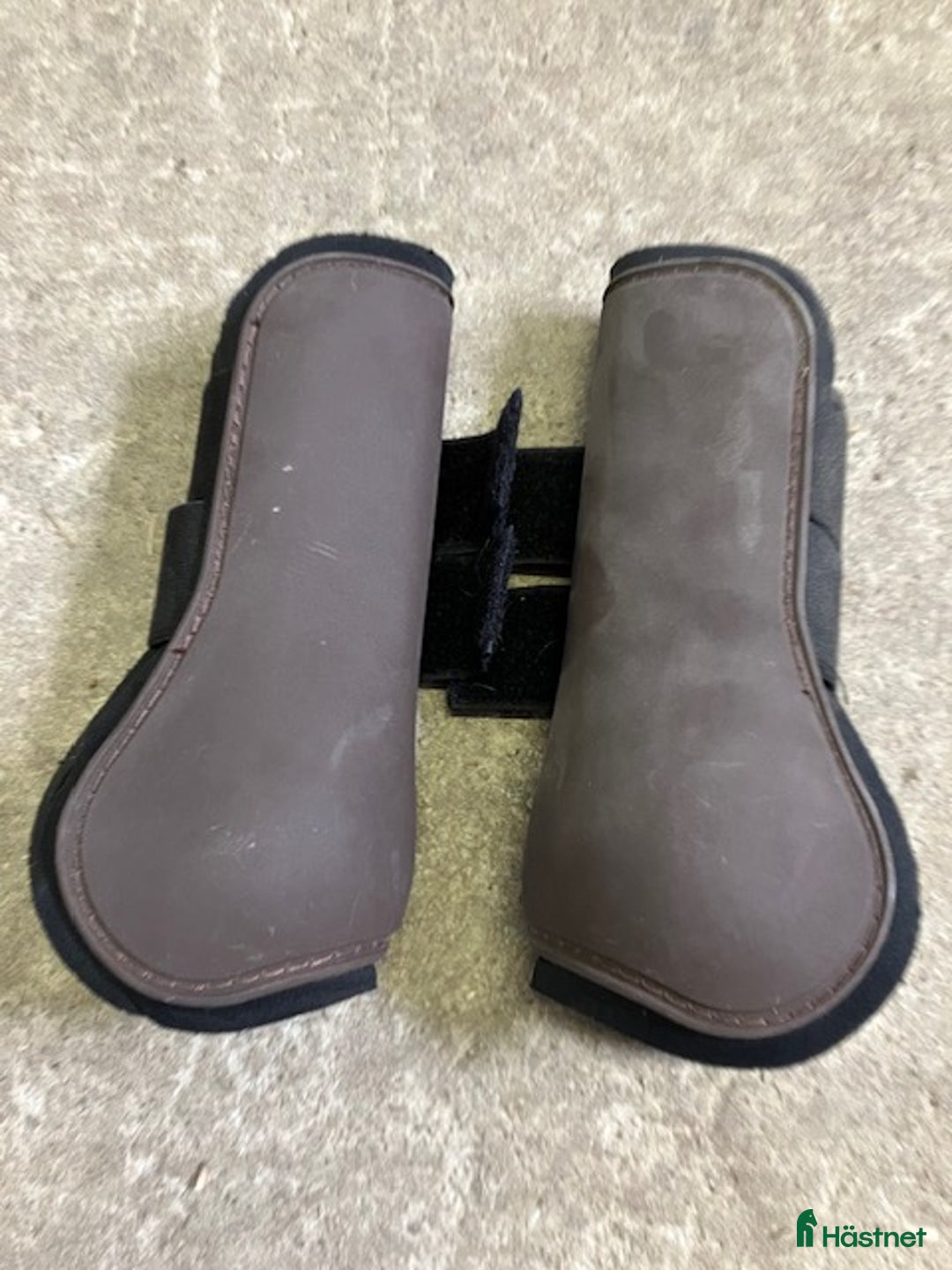 Benskydd hästutrustning till salu: Oanvända senskydd från Waldhausen storlek S i Bro - Annons 3