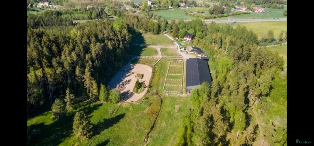  stallplats finnes: Stallplats uthyres på Långdal ridcenter i Nykvarn - Annons 1