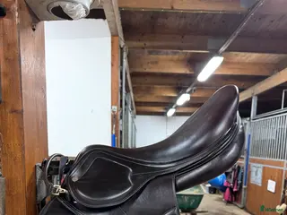 Sadlar hästutrustning 🦄FYND🦄 Amerigo Dj Largo 17,5” - Annons 3