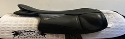 Sadlar hästutrustning till salu: Dressyrsadel Bates Isabell Werth i Uppsala - Annons 1