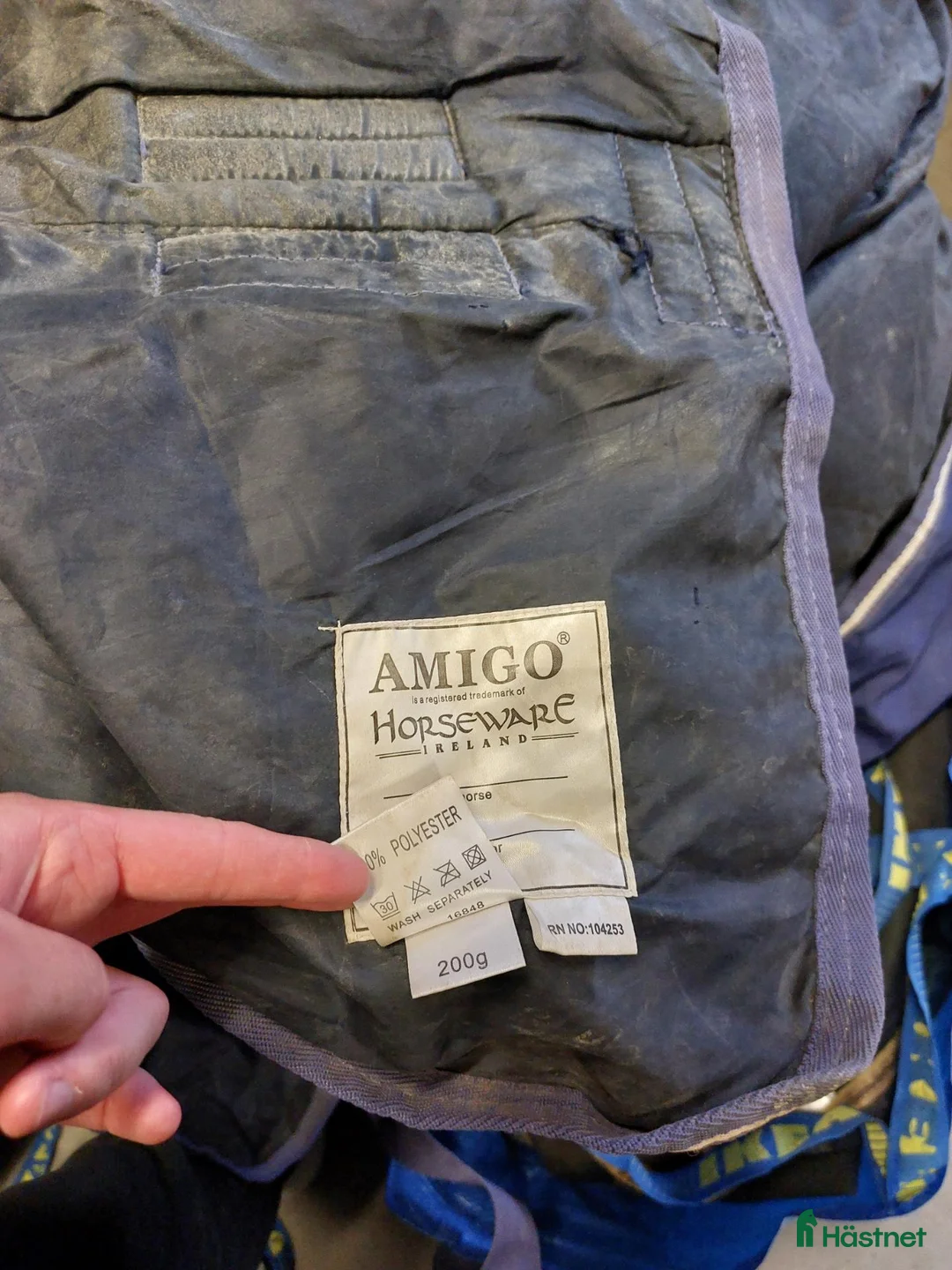 Täcken hästutrustning till salu: Horseware Amigo 200g Utetäcke  - Annons 6