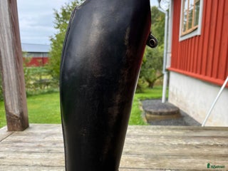 Ridstövlar ryttarutrustning till salu: Ridstövlar dressyr och hopp säljes i Gränna - Annons 2