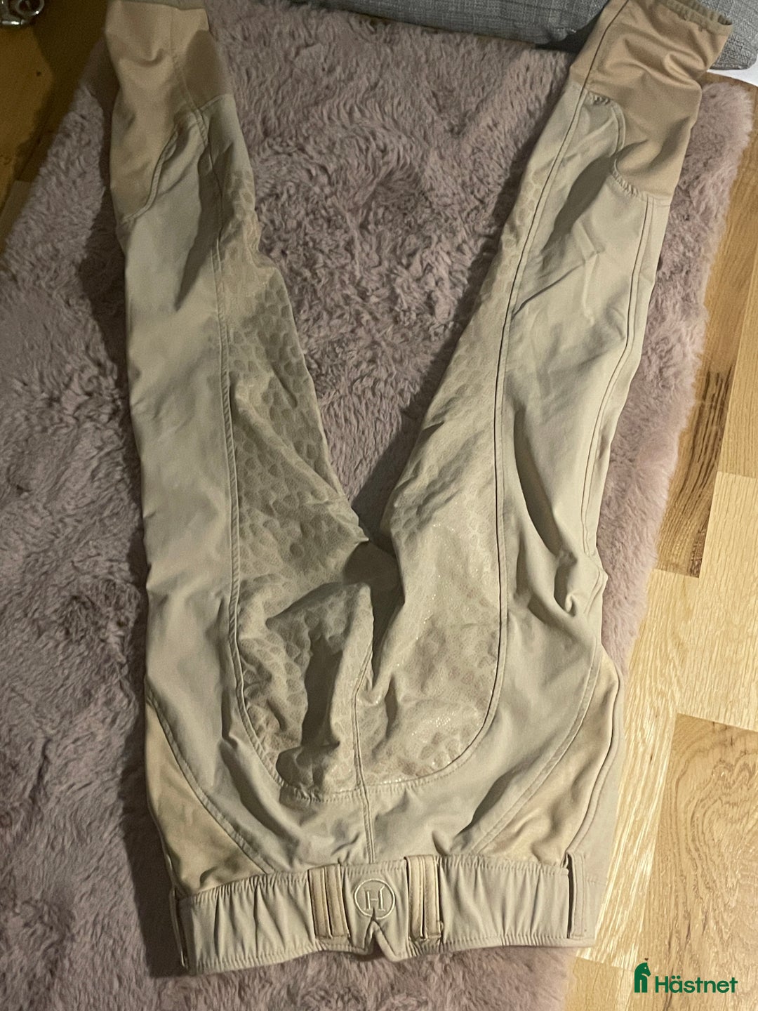 Ridbyxor ryttarutrustning till salu: Säljer dessa ridbyxor i Ås - Annons 1