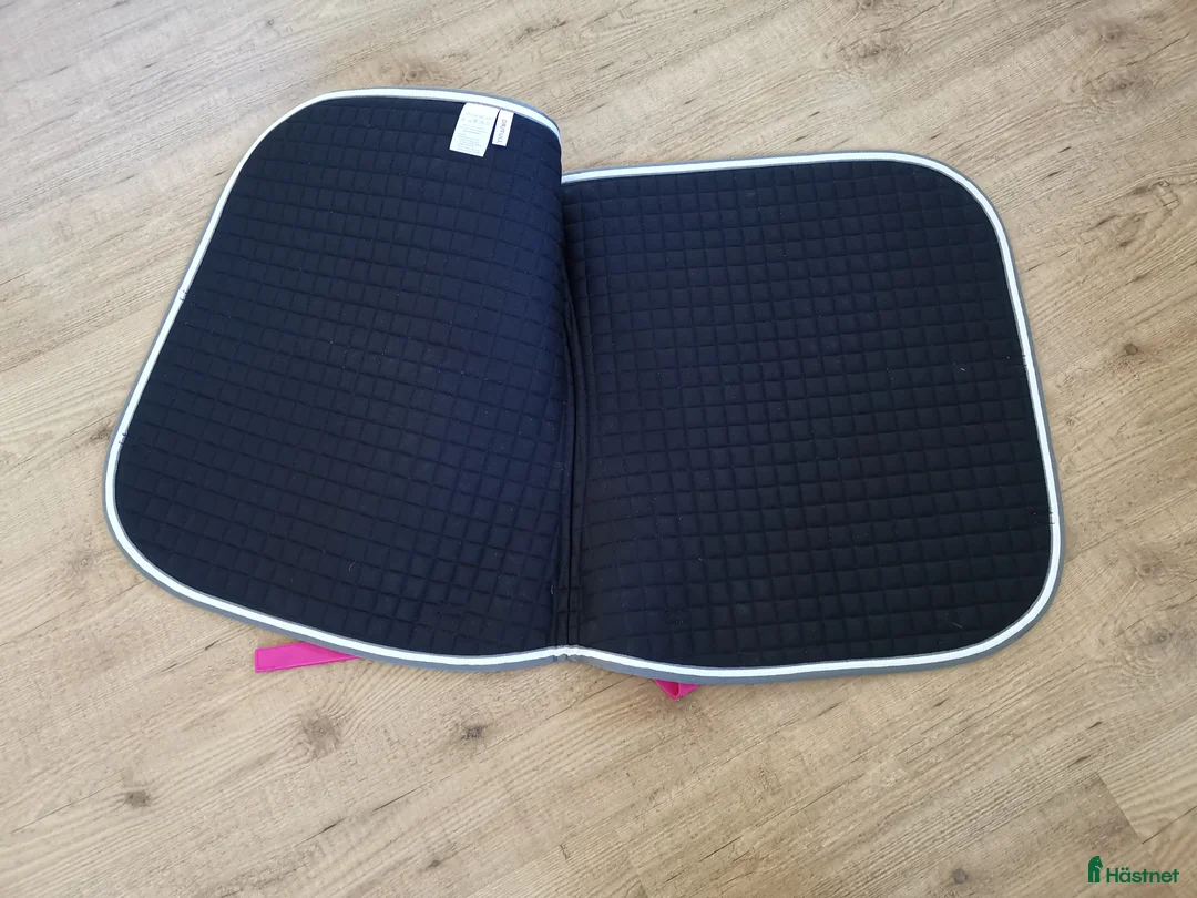 Schabrak & Vojlockar hästutrustning till salu: Schabrak  - Annons 2