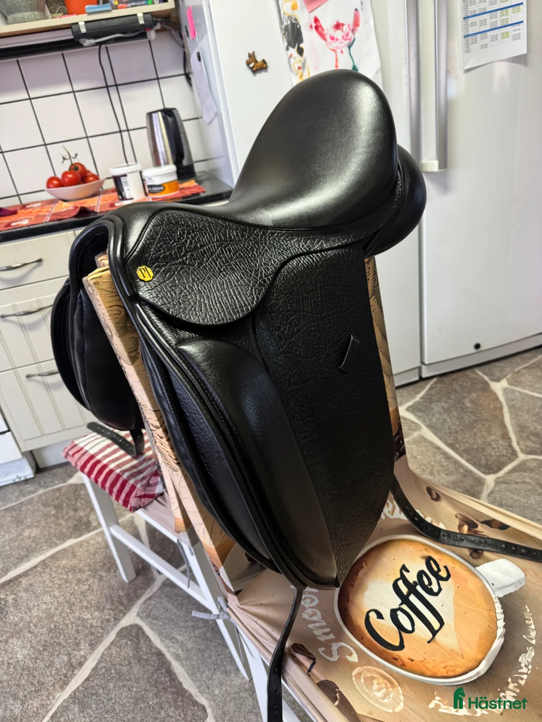 Sadlar hästutrustning till salu: Paul Jones Dressyrsadel  - Annons 1