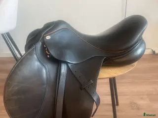 Sadlar hästutrustning Lippo Marcello 16,5’ - Annons 1