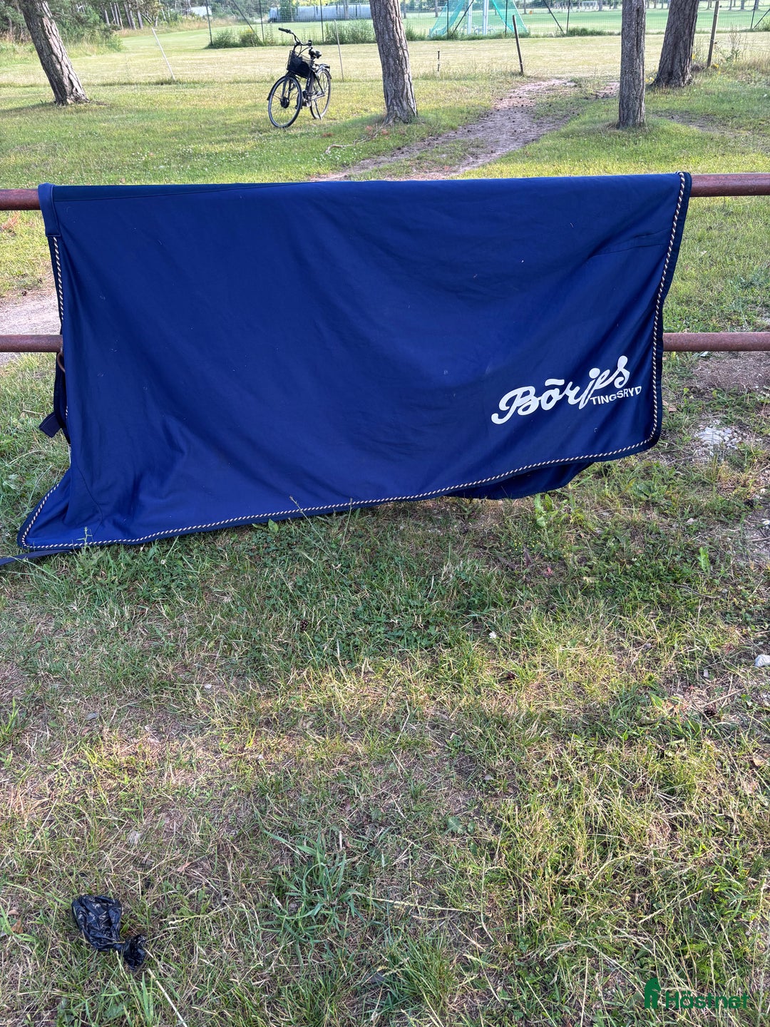 Täcken hästutrustning till salu: Fleccetäcken i Visby - Annons 2