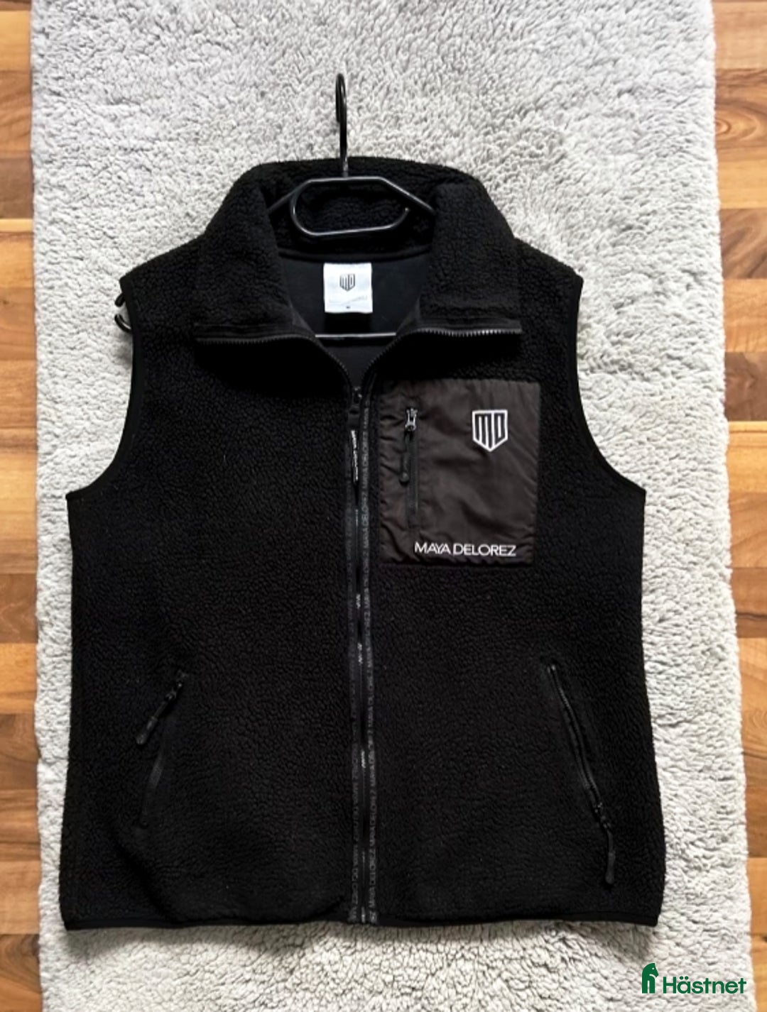 Jackor & Kavajer ryttarutrustning till salu: Taylor Teddy Väst i Grängesberg - Annons 1