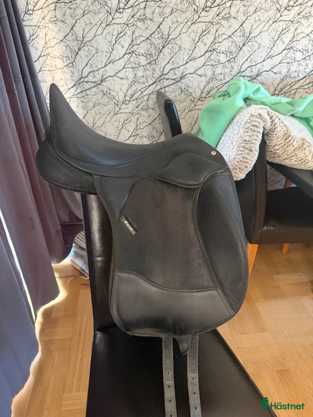 Sadlar hästutrustning till salu: Wintec wide pro dressyrsadel 17” - Annons 2