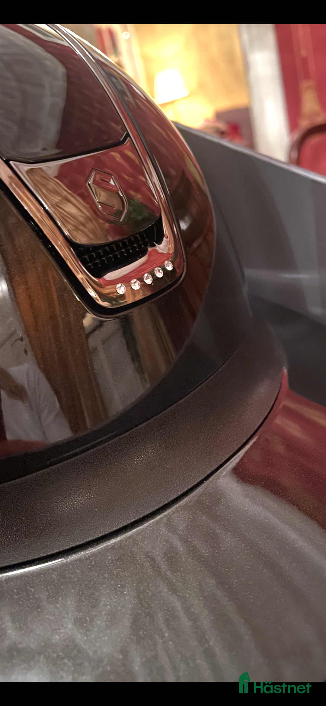 Hjälmar ryttarutrustning till salu: Nyinköpt Samshield Miss shield Storlek L i Stockholm - Annons 3