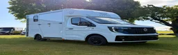 Hästlastbilar  fordon & transport till salu: NY Horsepartner Equimax - Renault Master - Annons 1