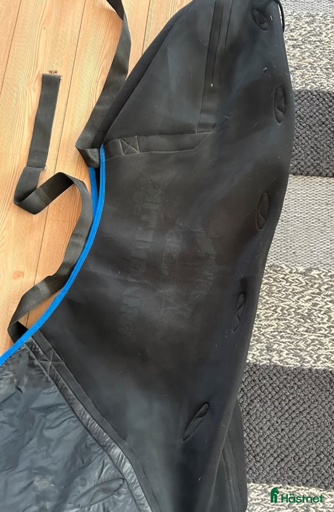 Täcken hästutrustning till salu: Magnettäcke från Veredus 130-145 i Vansbro - Annons 3