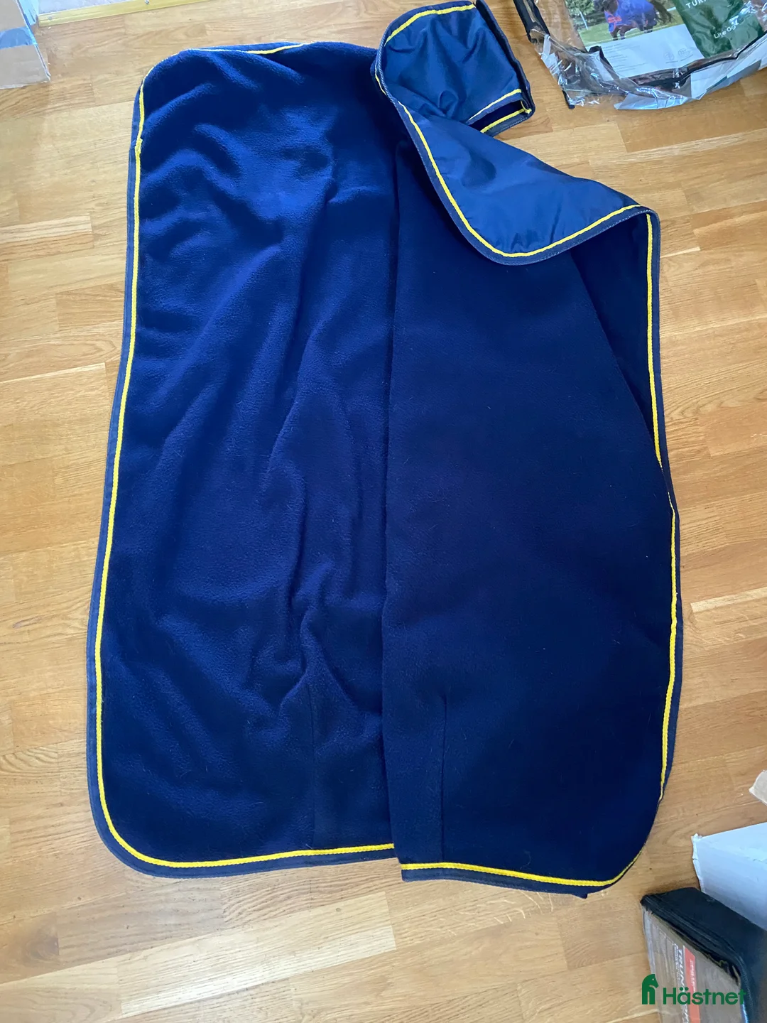 Täcken hästutrustning till salu: Fint Ländtäcke 135 i Uppsala - Annons 2