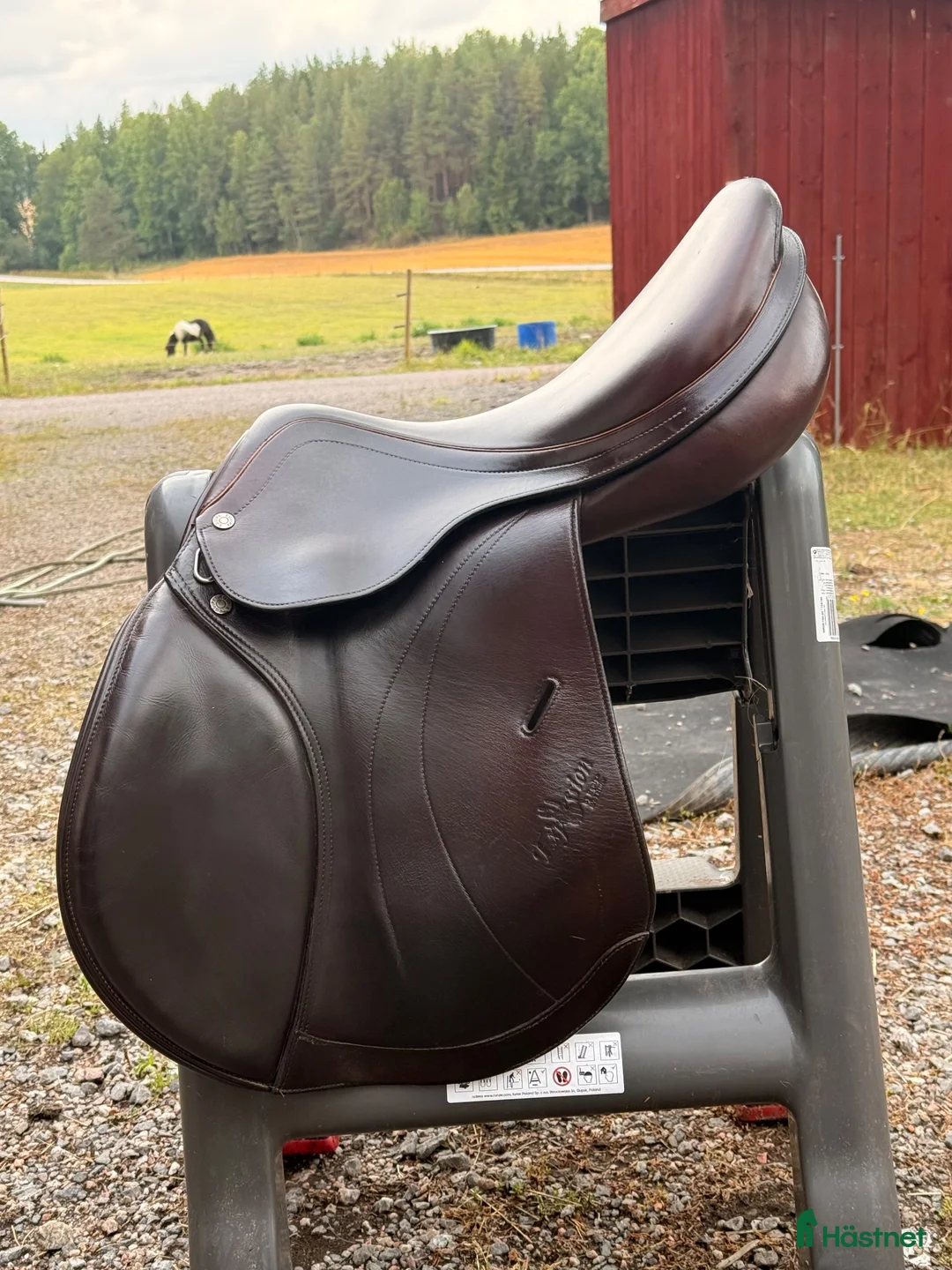 Sadlar hästutrustning till salu: Equipe expression  - Annons 2