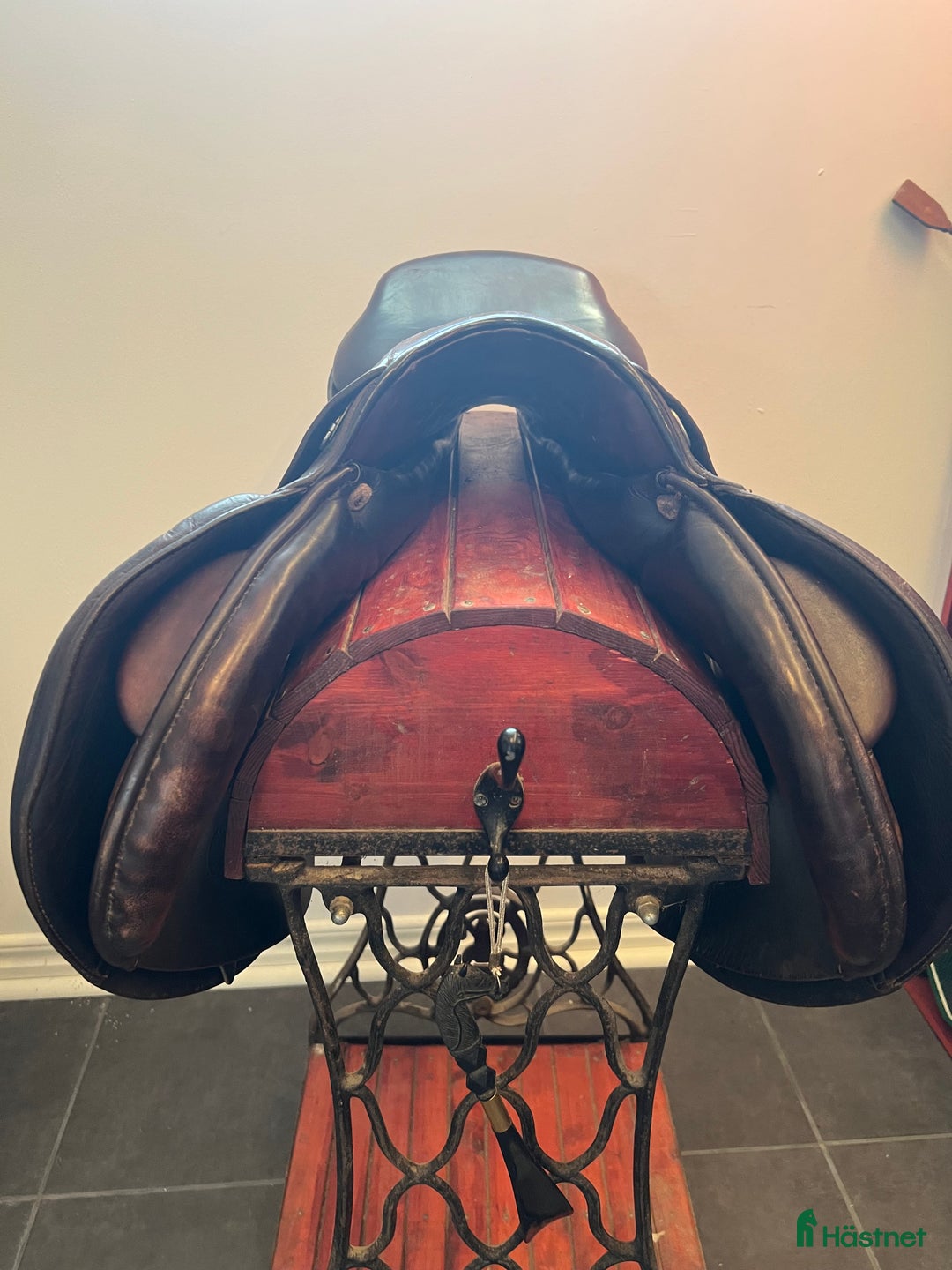 Sadlar hästutrustning till salu: Passier hoppsadel i Kågeröd - Annons 4