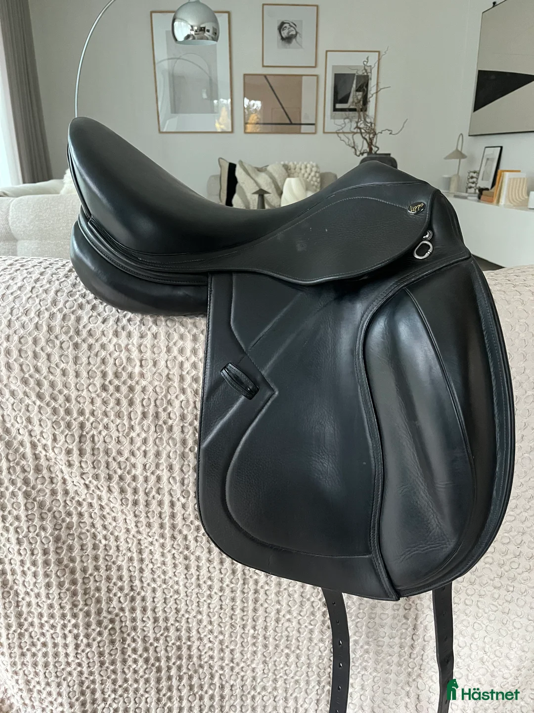 Sadlar hästutrustning till salu: Lippo Supreme Azzario 16,5 i Huddinge - Annons 1