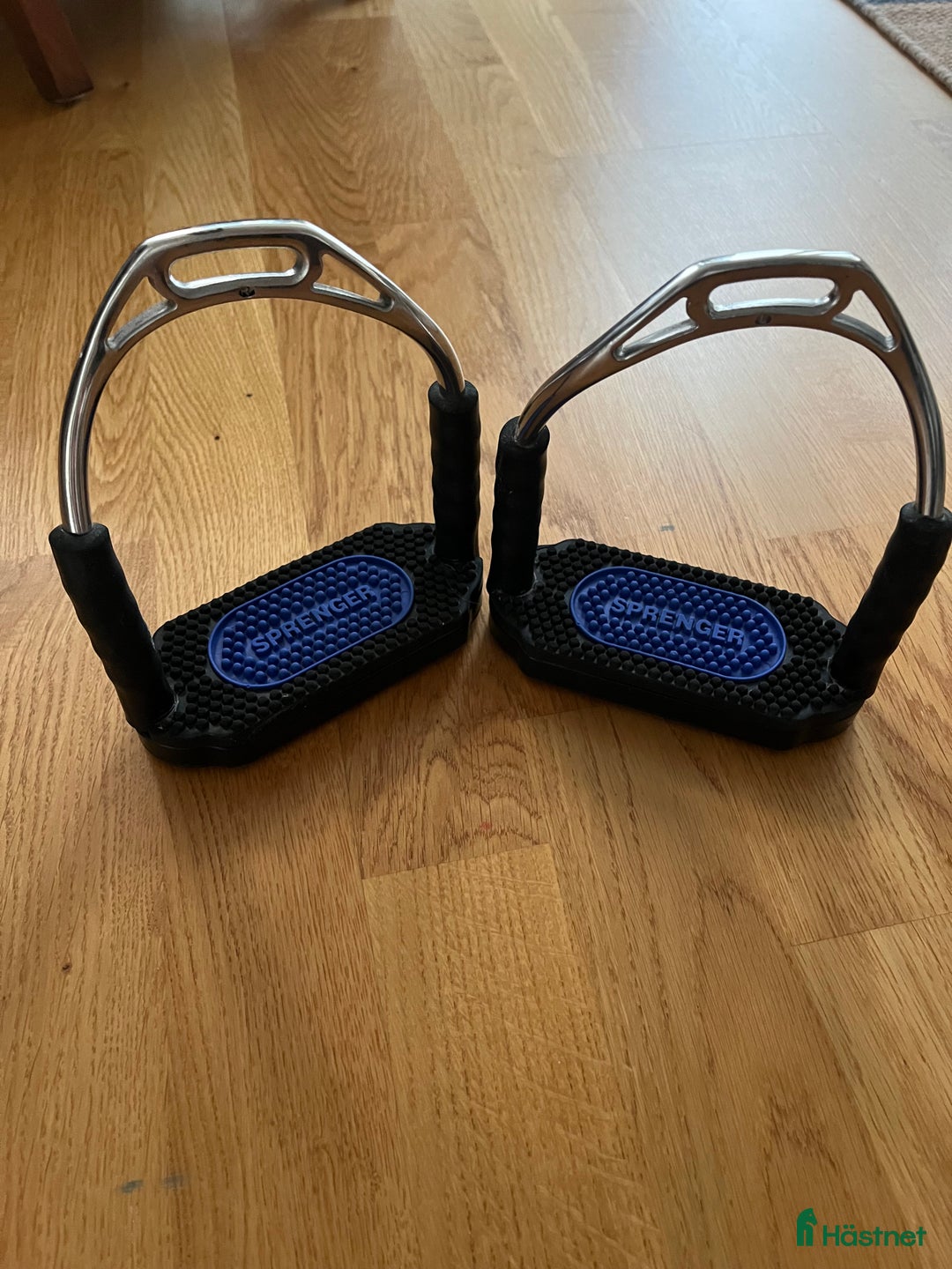 Stigbyglar hästutrustning till salu: Sprenger Bow Balance  i Vällingby - Annons 1