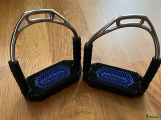 Stigbyglar hästutrustning till salu: Sprenger Bow Balance i Vällingby - Annons 4