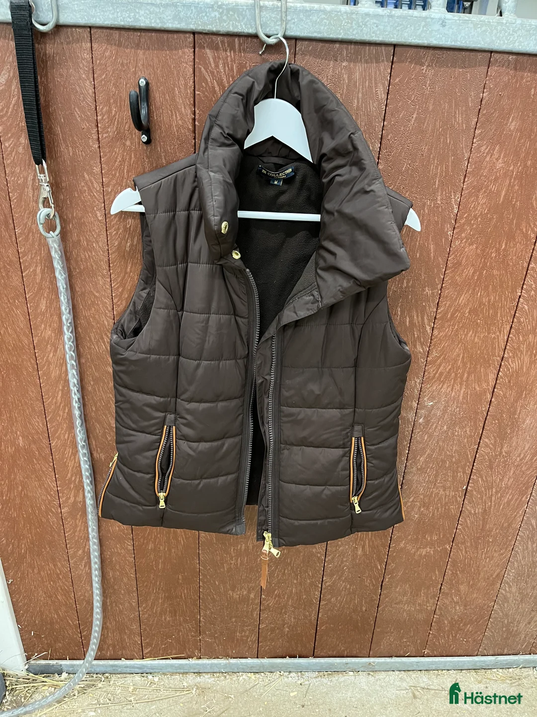 Övrigt Ridkläder ryttarutrustning till salu: Superfin täckväst stl m i Årsunda - Annons 1