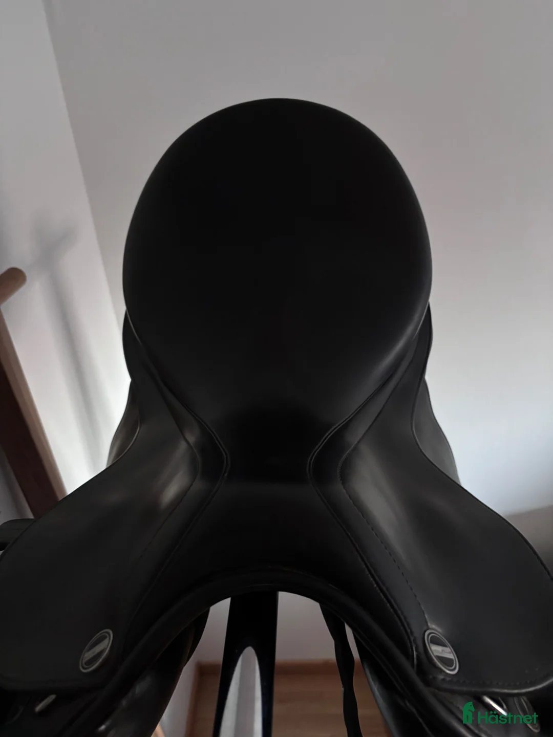 Sadlar hästutrustning till salu: Mycket fin ErrePlus dressyrsadel i Värnamo - Annons 4