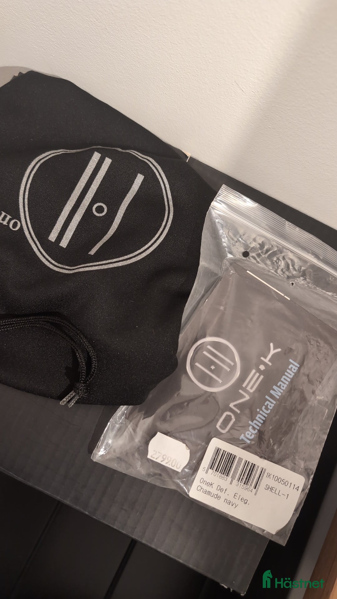 Hjälmar ryttarutrustning till salu: One K ridhjälm navy i Kalmar - Annons 2