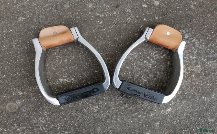 Stigbyglar hästutrustning till salu i Ludvika - Annons 18