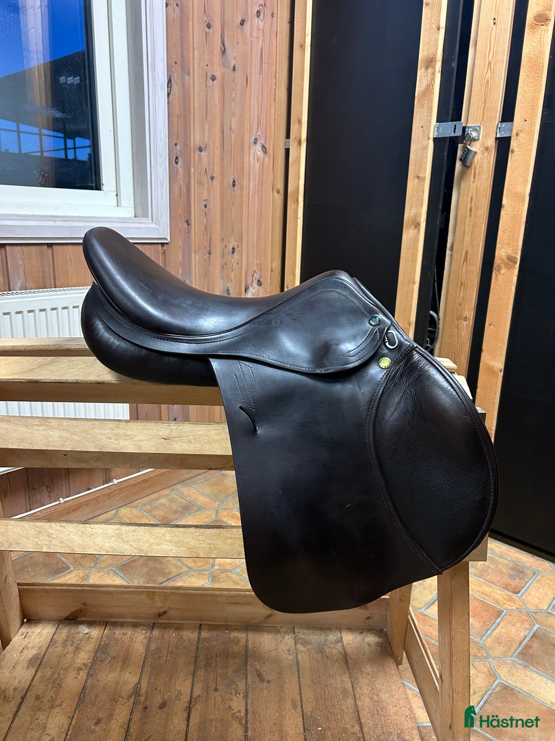 Sadlar hästutrustning till salu: Prestige Roma hoppsadel II Tabacco  i Rättvik - Annons 5